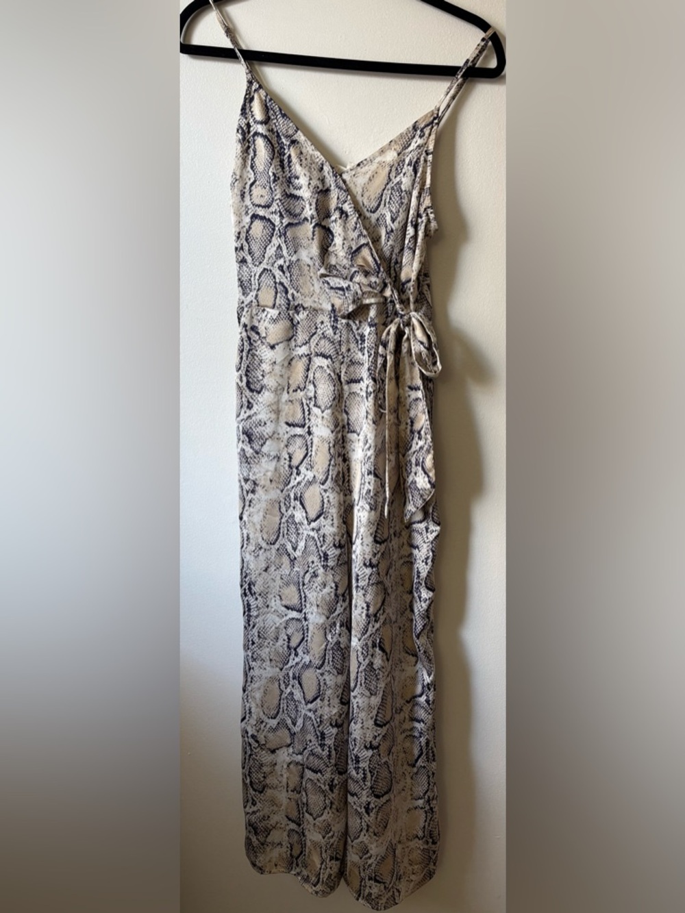 Promesa Sleeveless Snake-Print Jumpsuit Size Small